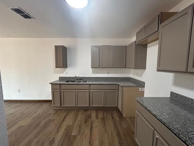 Building Photo - 510 S 10th St