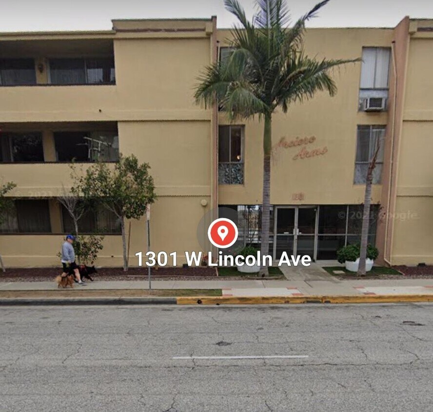 Front of Building - 1301 W Lincoln Ave