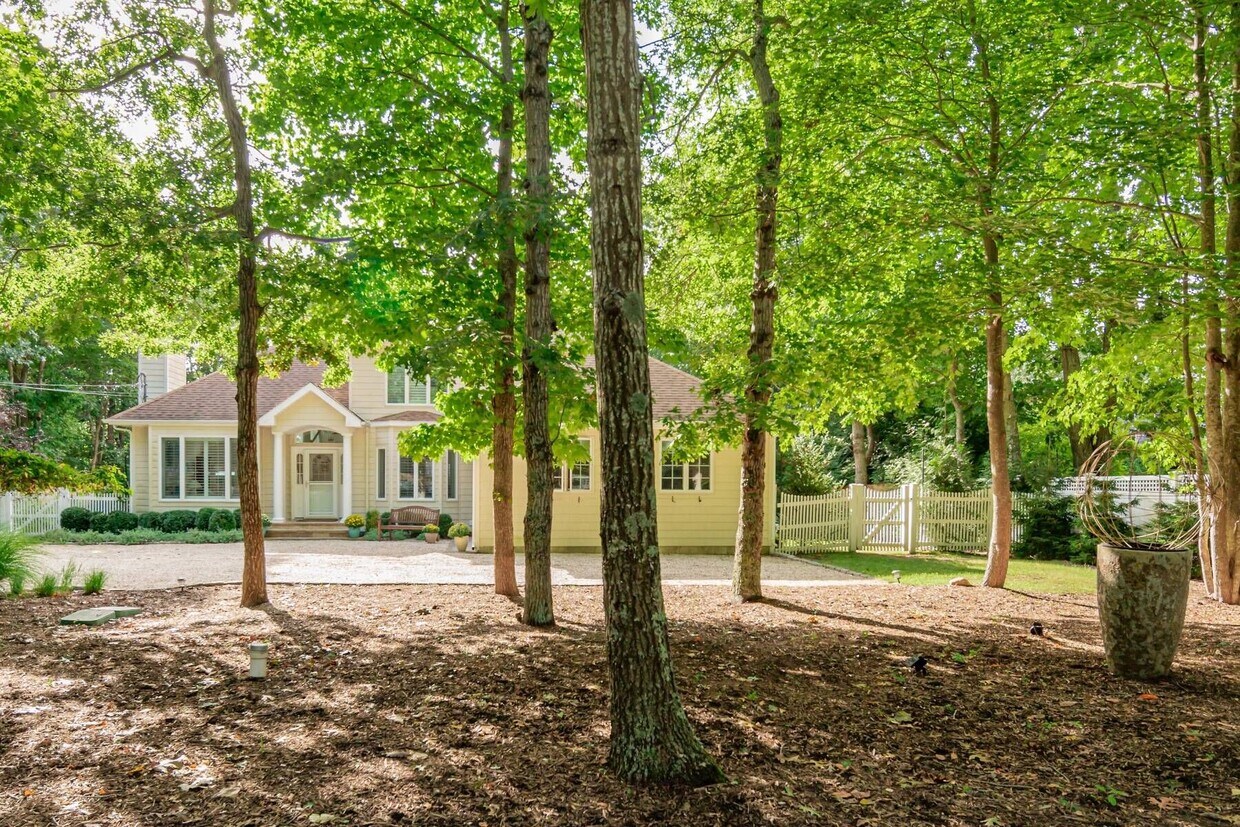 18 Orkney Rd, East Hampton, NY 11937 House for Rent in East Hampton