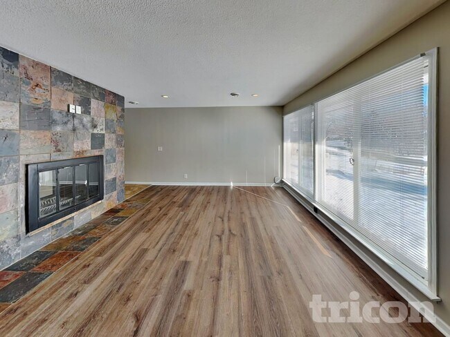 Foto del edificio - 13516 Grand Ave