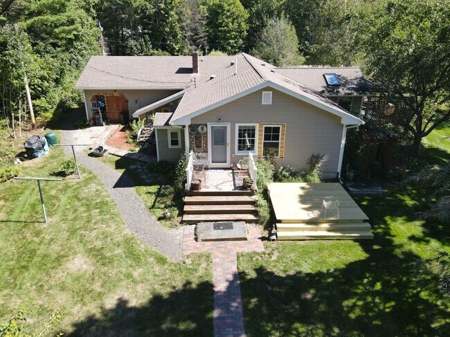 Foto del edificio - 16 Willey Rd