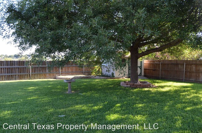 Foto del edificio - 3 br, 2 bath House - 209 James Loop