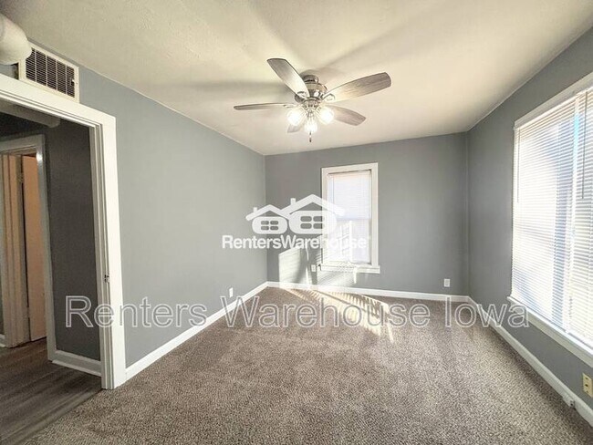 Building Photo - 212 N 13th St