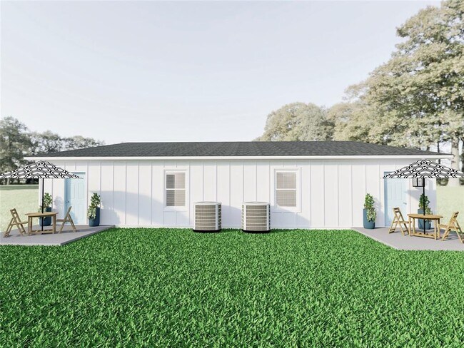 Building Photo - 2442 Carmel St