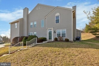 Building Photo - 242 Cobblestone Ct