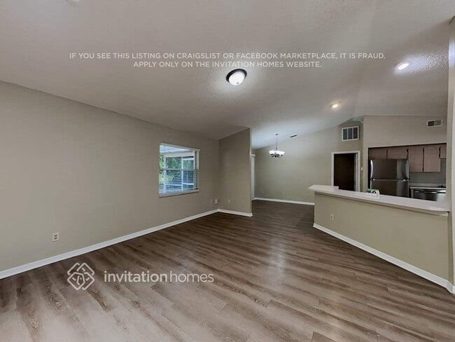 Foto del edificio - 943 Hemingway Dr