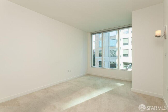 Foto del edificio - 318 Spear St