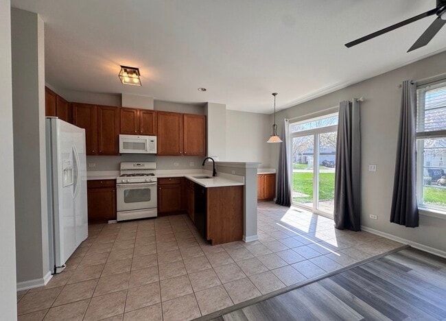 Building Photo - 2266 Pembridge Dr