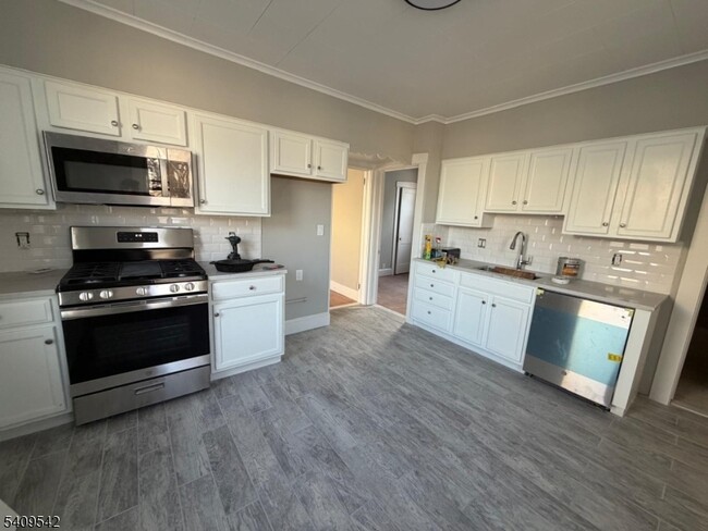 Building Photo - 8 N 12th St