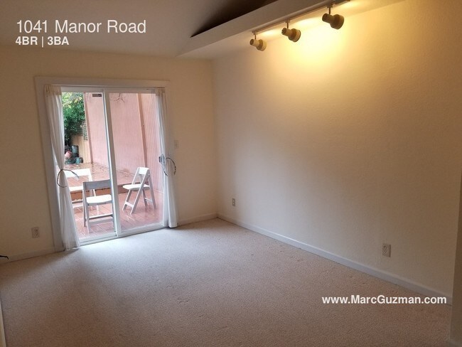 Foto del edificio - 1041 Manor Rd