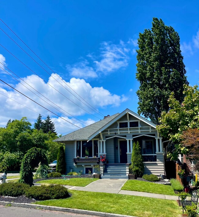 Foto del edificio - 1502 N Fife St