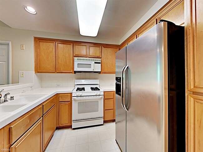 Building Photo - 2 br, 2 bath  - 200 Caldecott Ln Unit 108