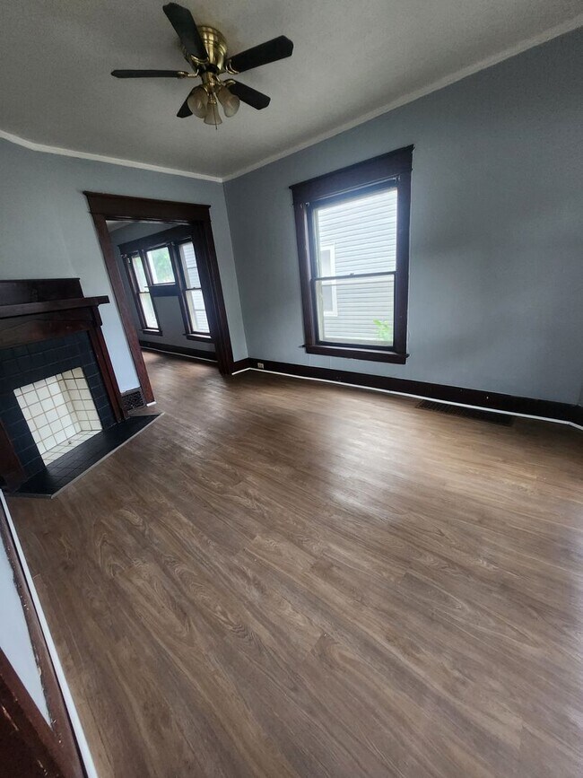 Foto del edificio - Lower 2 bedroom