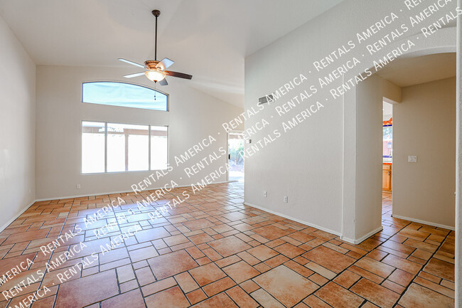 Building Photo - 5375 N 87th Ave