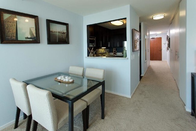 Foto del edificio - 403 N McClurg Ct