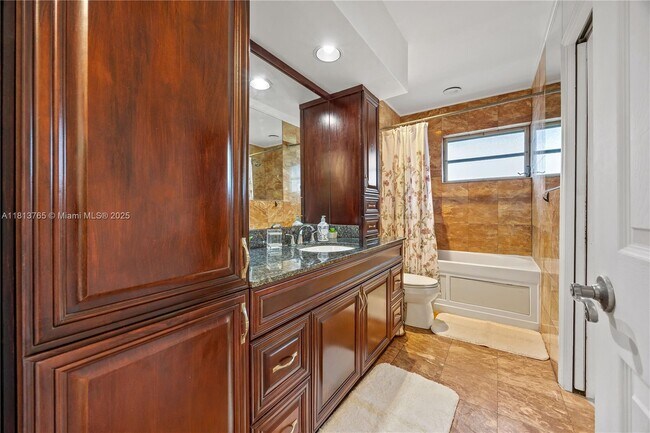 Foto del edificio - 400 SE 31st St