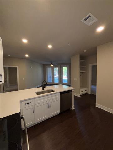 Foto del edificio - 111 Town Pl