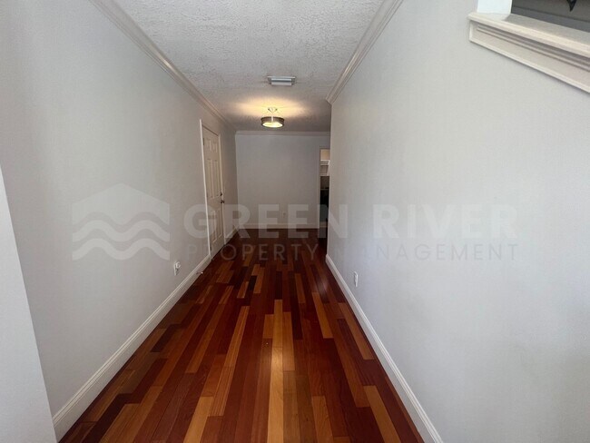 Foto del edificio - Amazing 4 bedroom home with St Johns River Views Available Now!