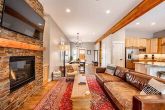 Building Photo - 312 Mountain Willow Dr