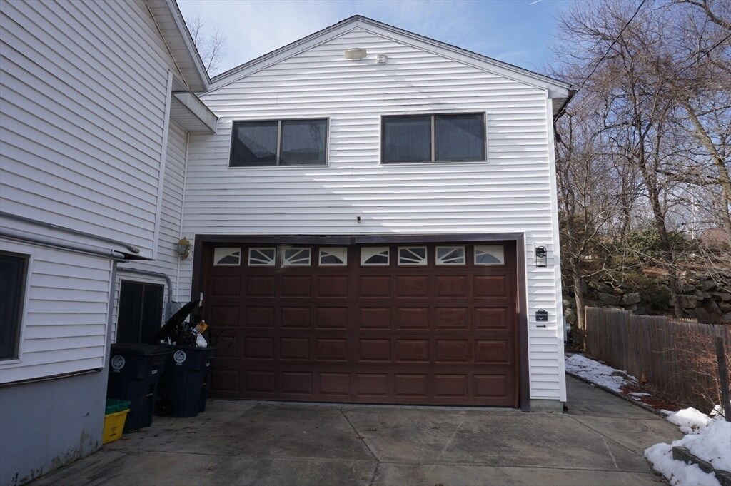 Primary Photo - 8 Grenada Cir