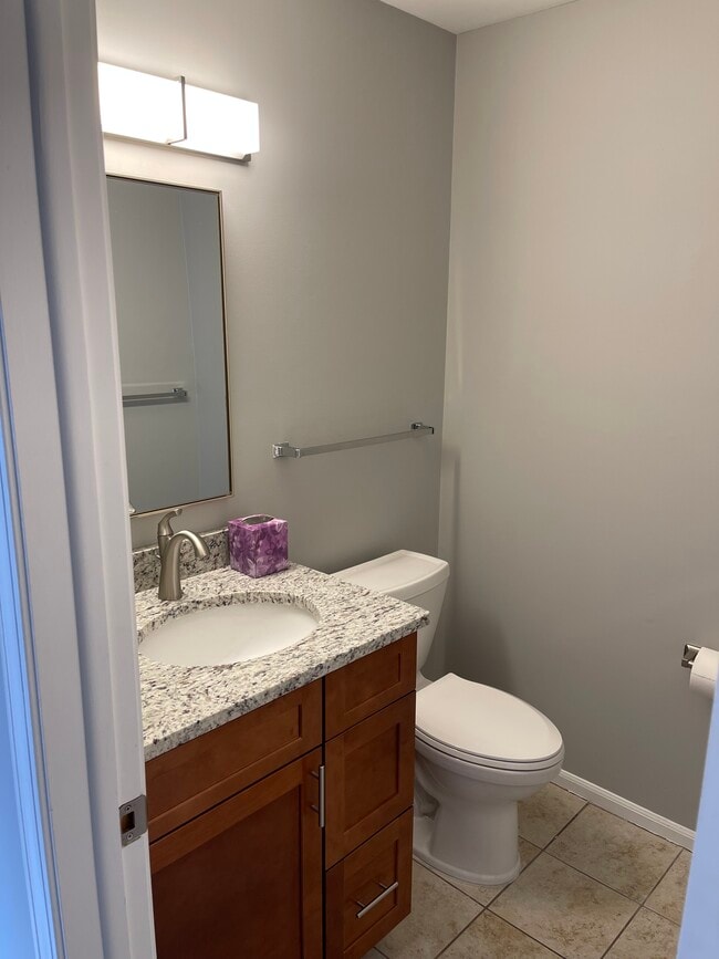 Half Bath - 1722 W Liberty St