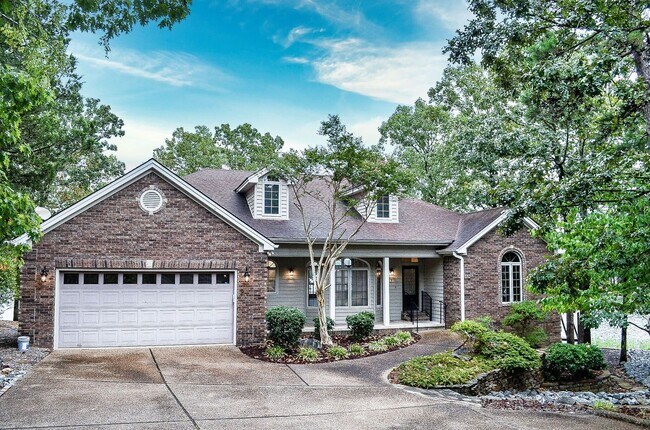 Foto del edificio - Lake Balboa | Home | Unfurnished