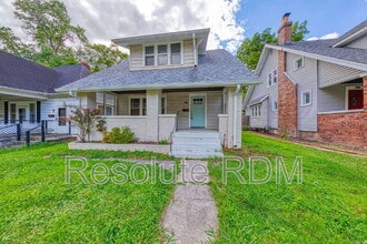 Building Photo - 110 N Riley Ave