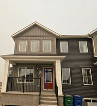 Building Photo - 442 Osborne Dr SW