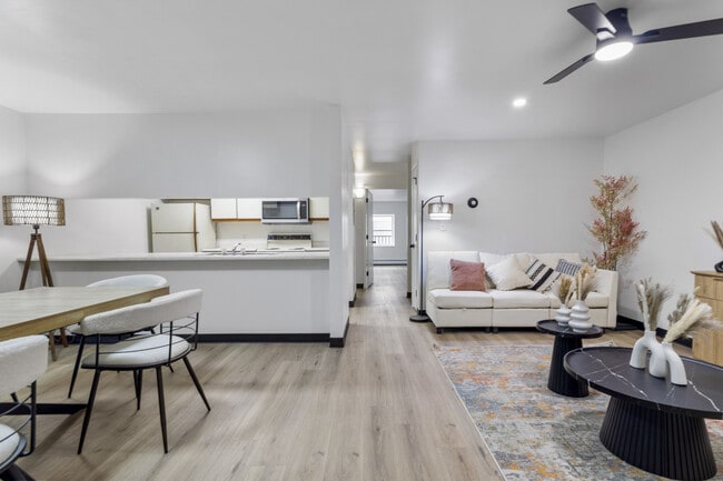 Building Photo - Wehnwood Court Apartments