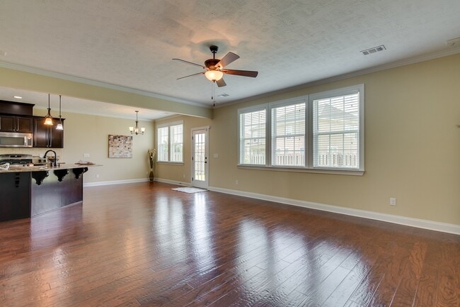 Building Photo - 5458 Everlook Cir