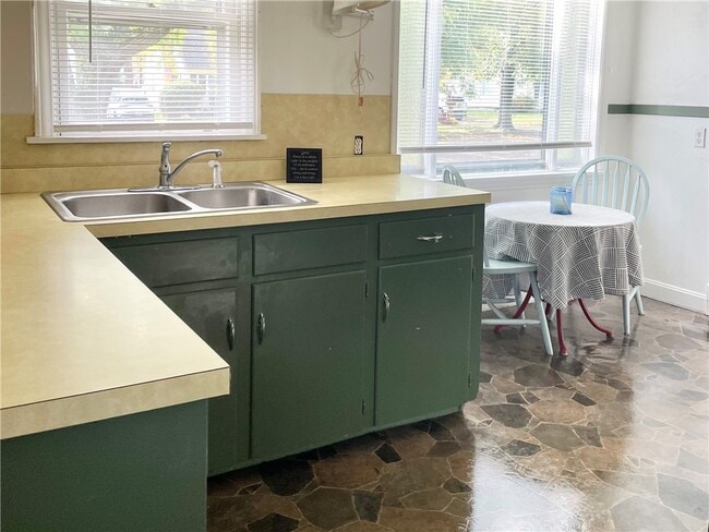 Foto del edificio - 560 Beecher St