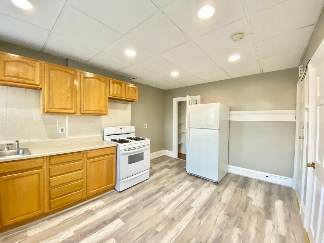 Foto principal - 100 Pleasant St