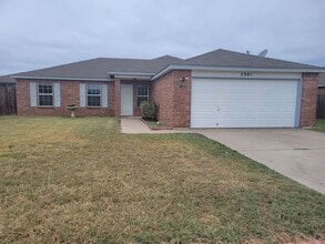 Building Photo - 5301 Lauren Lea Dr