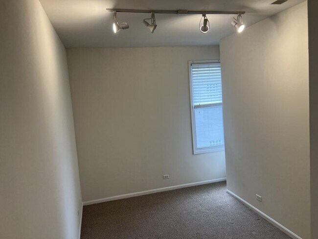 Photo - 3 bedroom in Chicago IL 60622 Apartment