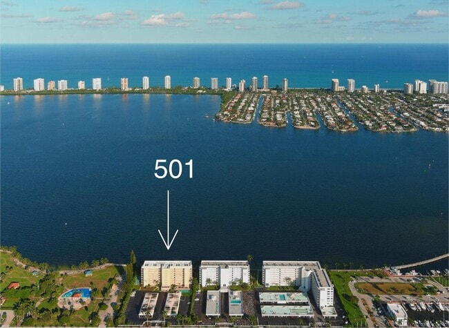 Foto del edificio - 501 Lake Shore Dr