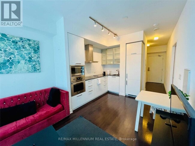 Building Photo - 14 York St