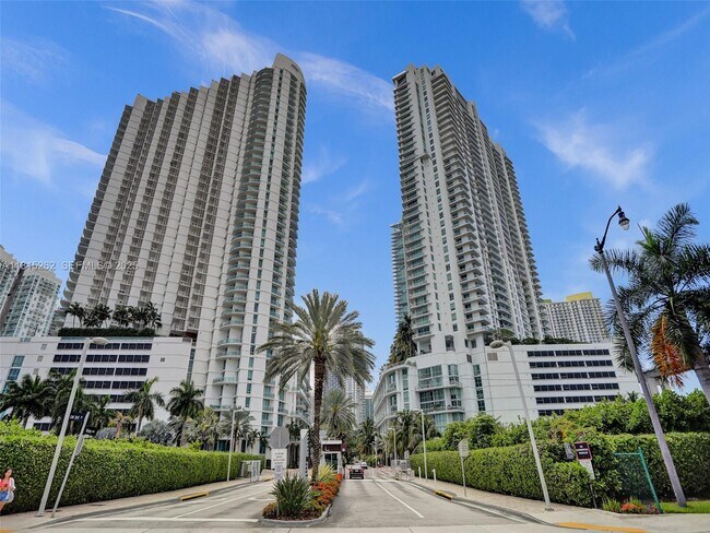 Foto del edificio - 90 SW 3rd St