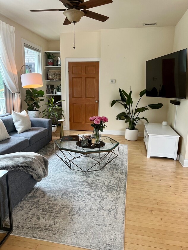 Foto principal - 3222 N Humboldt Blvd