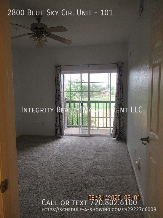 Foto del edificio - 2800 Blue Sky Cir