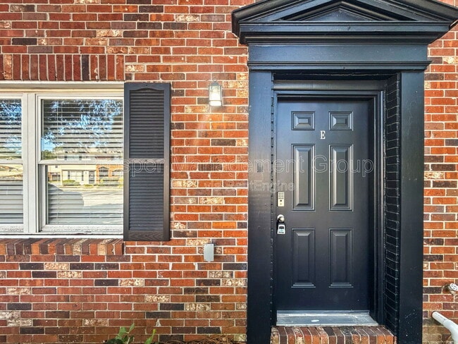 Photo - 415 Parkdale Dr Townhome