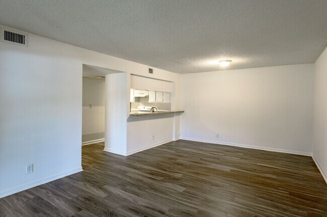 Interior Photo - Circle Sunrise