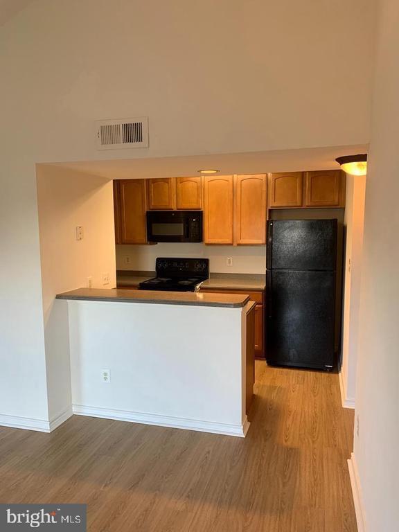 Building Photo - 12161 Penderview Terrace