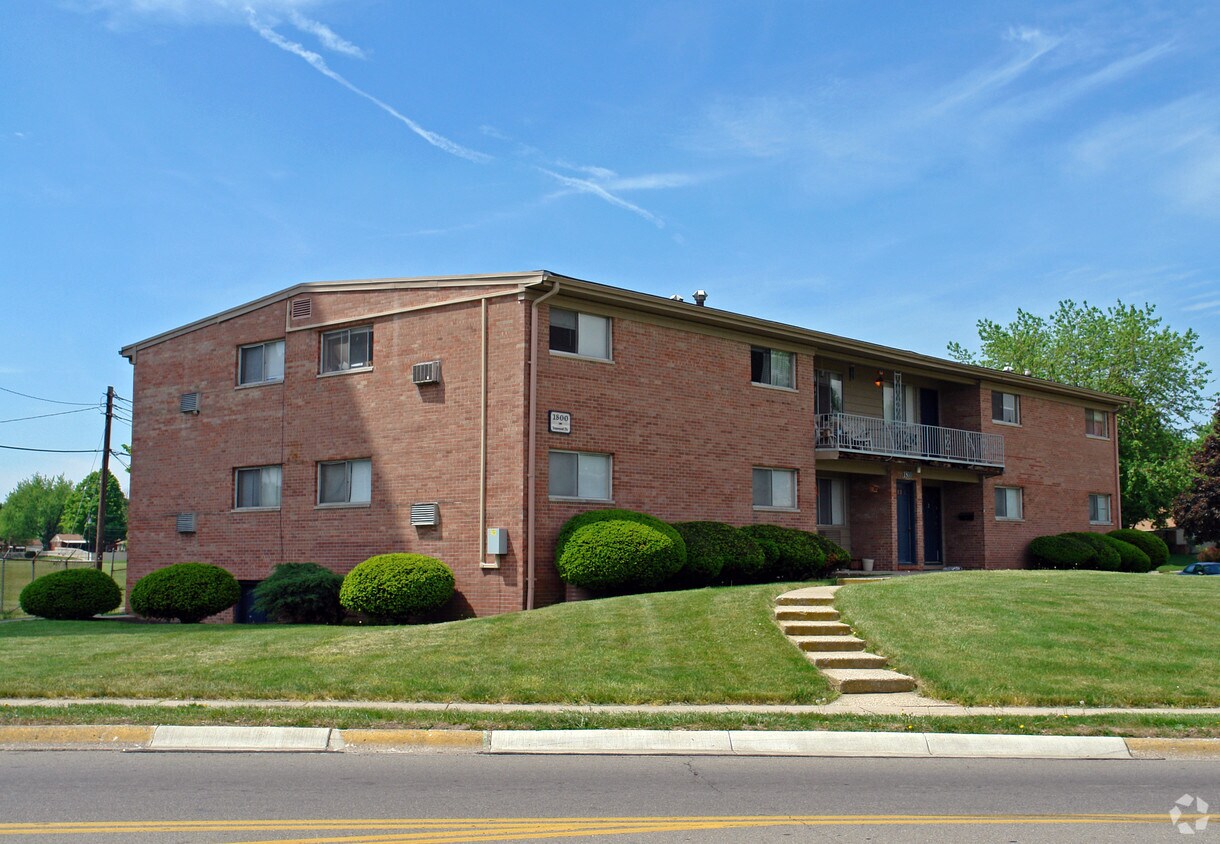 1800 Ironwood Dr, Fairborn, OH 45324 Apartments in Fairborn, OH