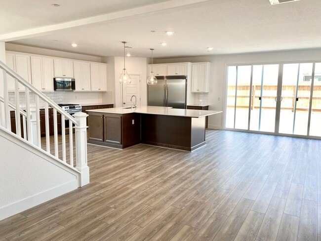 Building Photo - BRAND NEW 4/3.5 Lennar with In-Law Suite