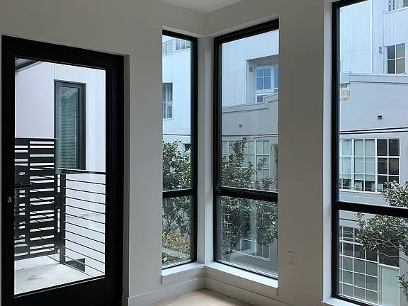 Foto del edificio - "Charming Urban Oasis: Spacious 1-Bedroom Retreat in the Heart of San Francisco!"
