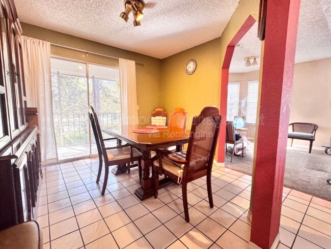 Foto del edificio - 930 Northern Dancer Way