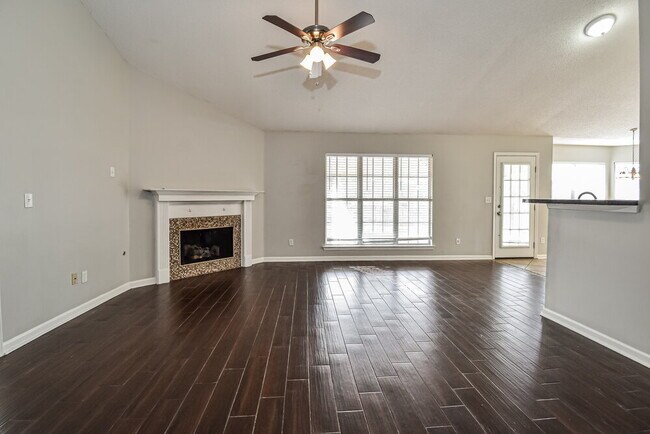 Foto del edificio - 13231 Braybourne Pkwy