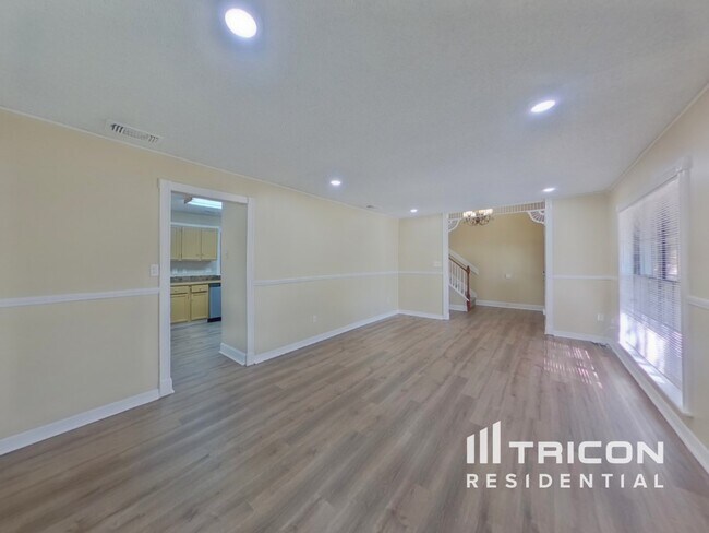 Foto del edificio - 1005 Faircloth Ct
