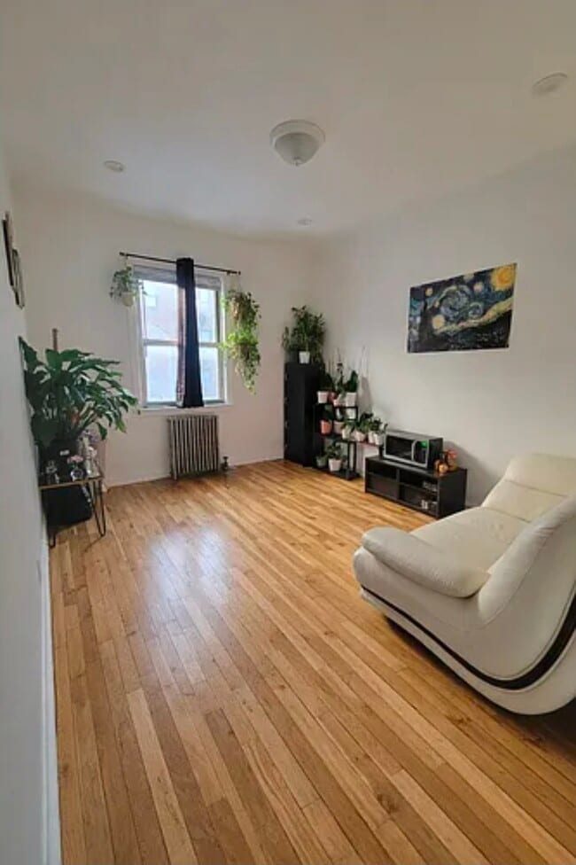 Photo - 23-39-39 93rd St Townhome