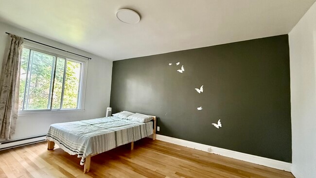 Building Photo - 3795 Av Saint-Kévin